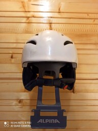 PRILBA SLOKKER WHITE-BLACK 53-55CM